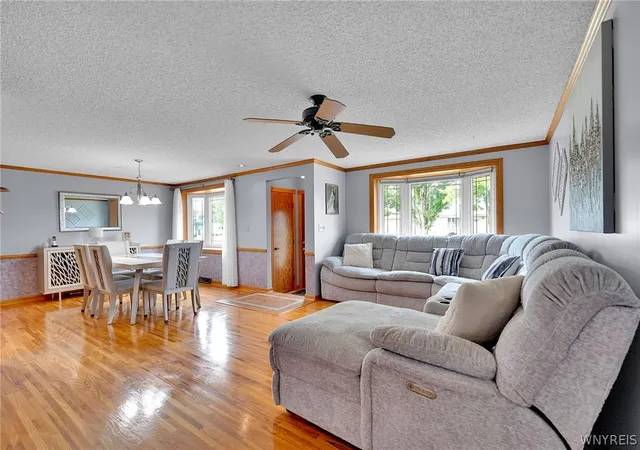 Photo 3 of Sale Pending at 17 Helenbrook Ln, Depew, NY 14043 | MLS# B1702188 | Listing updated on 2026-08-17