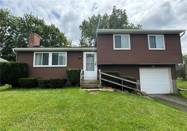 Photo 1 of Sale Pending at 21 Barringer Dr, Hamlin, NY 14464 | MLS# R1702835 | Listing updated on 2026-08-18