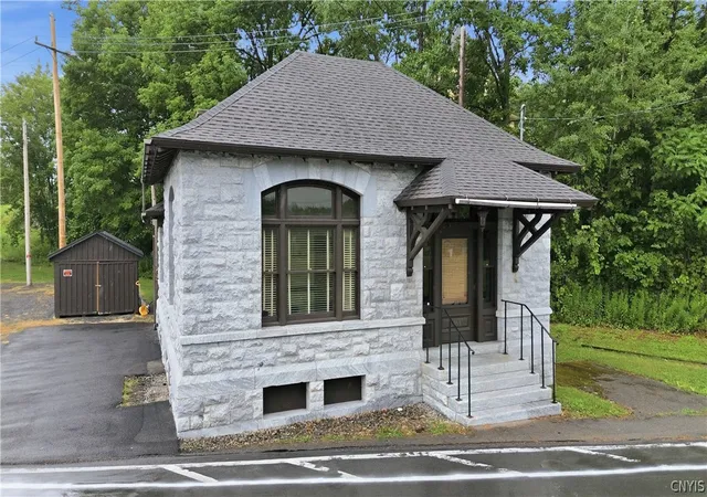 Photo 1 of Single family home for sale at 3953 Franklin St, Lyons Falls, NY 13368 | MLS# S1703162 | Listing updated on 2026-08-29