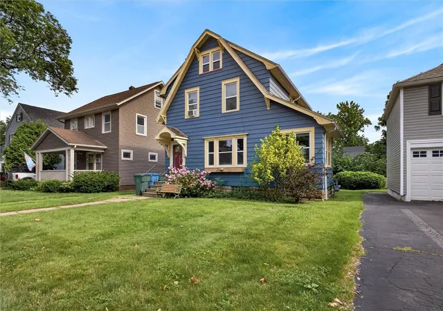 Photo 2 of Sale Pending at 239 Farmington Rd, Rochester, NY 14609 | MLS# R1698108 | Listing updated on 2026-08-17