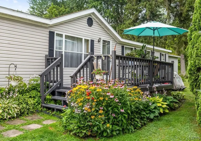 Photo 2 of Sale Pending at 1290 Tyler Rd, Bridgeport, NY 13030 | MLS# S1702914 | Listing updated on 2026-08-07