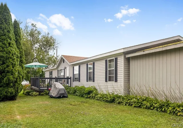 Photo 3 of Sale Pending at 1290 Tyler Rd, Bridgeport, NY 13030 | MLS# S1702914 | Listing updated on 2026-08-07