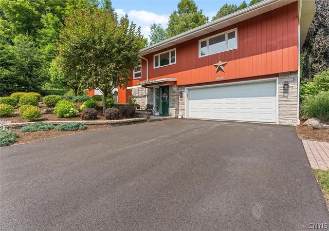 Photo 2 of Sale Pending at 4849 Glenfield Dr, Syracuse, NY 13215 | MLS# S1688831 | Listing updated on 2026-08-09