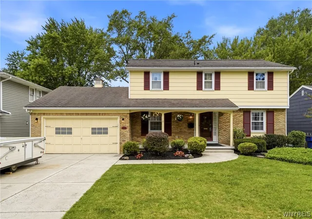 Photo 2 of Single family home for sale at 270 Sherbrooke Ave, Buffalo, NY 14221 | MLS# B1703256 | Listing updated on 2026-08-11