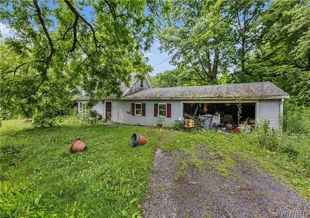 Photo 1 of Sale Pending at 702 Bell Rd, Newark, NY 14513 | MLS# B1703326 | Listing updated on 2026-08-10