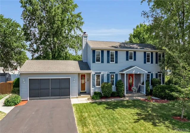 Photo 3 of Sale Pending at 122 Old Orchard Ln, Orchard Park, NY 14127 | MLS# B1703057 | Listing updated on 2026-08-25