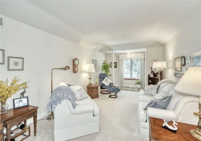 Photo 3 of Sale Pending at 7 Vista View Dr, Fairport, NY 14450 | MLS# R1702182 | Listing updated on 2026-09-03