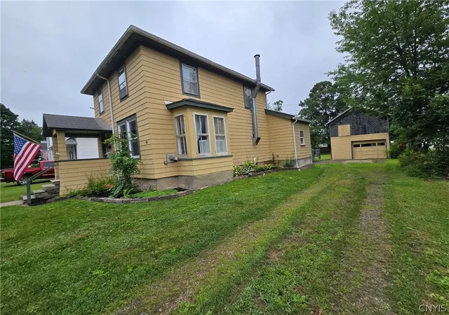 Photo 3 of Single family home for sale at 21 Grove St, Cuba, NY 14727 | MLS# S1703408 | Listing updated on 2026-09-08