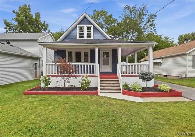 Photo 1 of Sale Pending at 580 Longmeadow Rd, Buffalo, NY 14226 | MLS# B1702636 | Listing updated on 2026-08-12