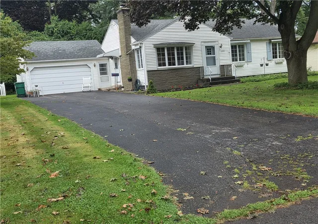 Photo 1 of Sale Pending at 111 Hastings Ln, Rochester, NY 14617 | MLS# R1703447 | Listing updated on 2026-09-01