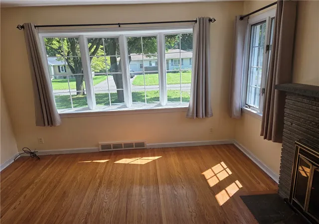 Photo 3 of Sale Pending at 111 Hastings Ln, Rochester, NY 14617 | MLS# R1703447 | Listing updated on 2026-09-01