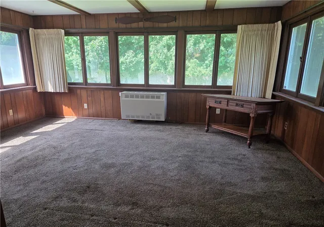 Photo 4 of Sale Pending at 111 Hastings Ln, Rochester, NY 14617 | MLS# R1703447 | Listing updated on 2026-09-01
