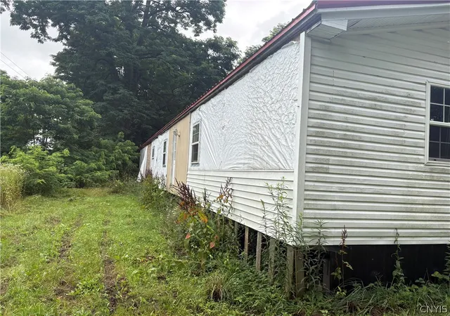 Photo 3 of Sale Pending at 3230 State Route 3, Fulton, NY 13069 | MLS# S1703124 | Listing updated on 2026-08-10