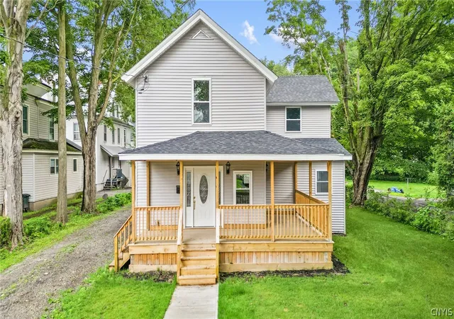 Photo 1 of Single family home for sale at 16 Park St, Cortland, NY 13045 | MLS# S1703477 | Listing updated on 2026-09-14