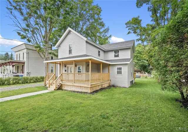 Photo 3 of Single family home for sale at 16 Park St, Cortland, NY 13045 | MLS# S1703477 | Listing updated on 2026-09-14