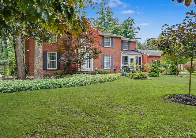 Photo 3 of Sale Pending at 478 Paradise Rd, East Amherst, NY 14051 | MLS# B1702803 | Listing updated on 2026-08-17