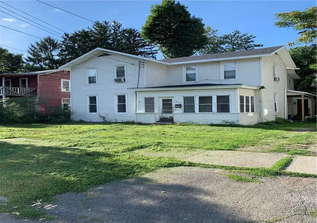 Photo 1 of Single family home for sale at 206 South Ave, Elmira, NY 14904 | MLS# R1703394 | Listing updated on 2026-08-12
