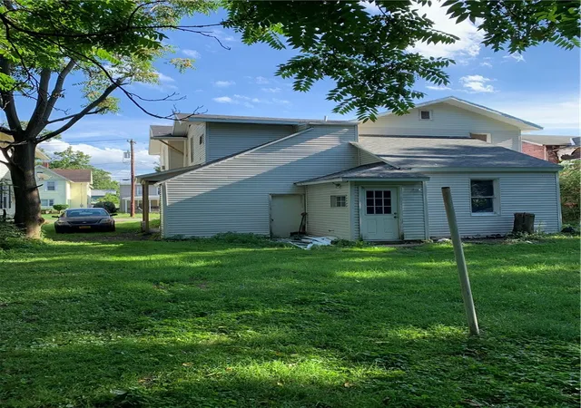 Photo 2 of Single family home for sale at 206 South Ave, Elmira, NY 14904 | MLS# R1703394 | Listing updated on 2026-08-12