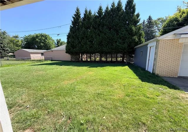 Photo 4 of Single family home for sale at 3547 Salisbury Ave, Buffalo, NY 14219 | MLS# B1703486 | Listing updated on 2026-08-04