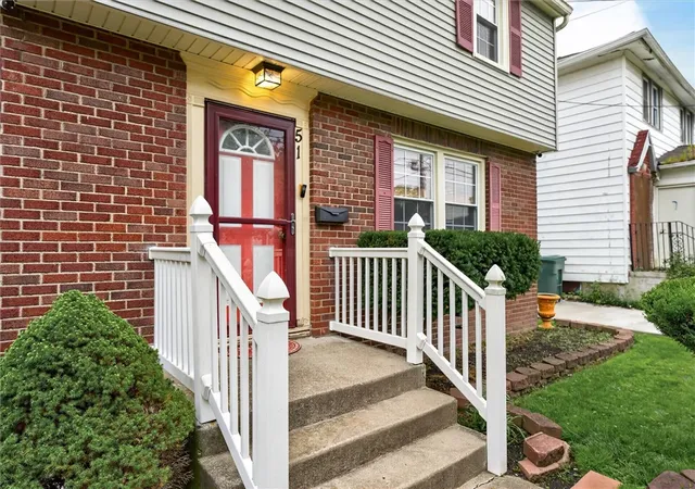 Photo 3 of Sale Pending at 51 Brookhaven Ter, Rochester, NY 14621 | MLS# R1703288 | Listing updated on 2026-08-27