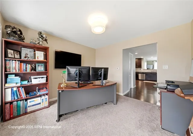 Photo 4 of Sale Pending at 39 Chancellor Ln, Buffalo, NY 14224 | MLS# R1703403 | Listing updated on 2026-08-14