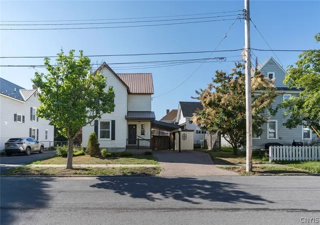 Photo 1 of Single family home for sale at 406 Broadway Ave E, Watertown, NY 13601 | MLS# S1703134 | Listing updated on 2026-08-24