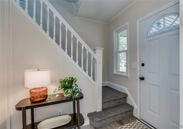 Photo 3 of Single family home for sale at 406 Broadway Ave E, Watertown, NY 13601 | MLS# S1703134 | Listing updated on 2026-08-24