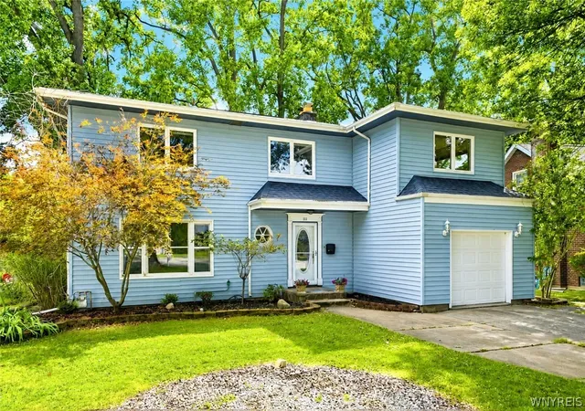 Photo 2 of Sale Pending at 111 Lehn Springs Dr, Buffalo, NY 14221 | MLS# B1703246 | Listing updated on 2026-08-06