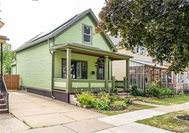 Photo 2 of Sale Pending at 226 14th Street, Buffalo, NY 14213 | MLS# B1701037 | Listing updated on 2026-08-13