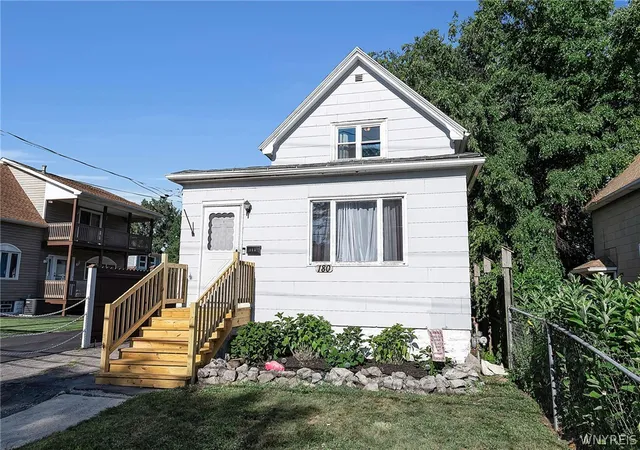 Photo 3 of Sale Pending at 180 Rossler Ave, Buffalo, NY 14206 | MLS# B1703317 | Listing updated on 2026-09-15