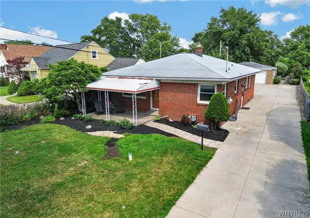Photo 1 of Sale Pending at 861 Beach Rd, Buffalo, NY 14225 | MLS# B1703531 | Listing updated on 2026-08-08