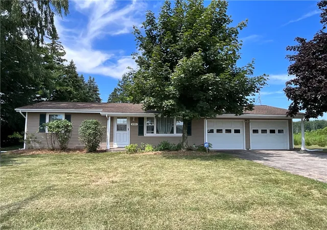 Photo 1 of Sale Pending at 4390 Townline Rd, Albion, NY 14411 | MLS# R1703506 | Listing updated on 2026-08-11