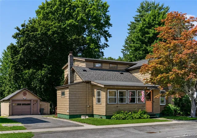 Single family home for sale at 557 Main St, Phoenix, NY 13135 | MLS# S1702846