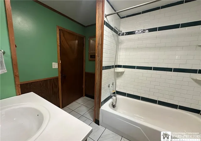 Photo 4 of Single family home for sale at 19 Lakecrest Ave, Lakewood, NY 14750 | MLS# R1701663 | Listing updated on 2026-09-03