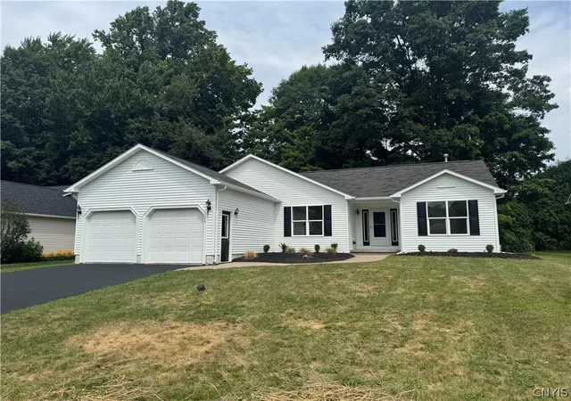Photo 1 of Sale Pending at 26 Orangewood Dr, Liverpool, NY 13090 | MLS# S1703572 | Listing updated on 2026-08-17