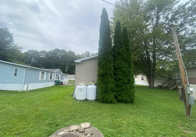 Photo 4 of Sale Pending at 121 Tidd Cir, Farmington, NY 14425 | MLS# R1703618 | Listing updated on 2026-08-19