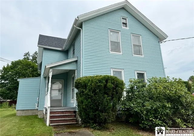 Photo 1 of Sale Pending at 231 Prospect St, Jamestown, NY 14701 | MLS# R1703608 | Listing updated on 2026-08-23