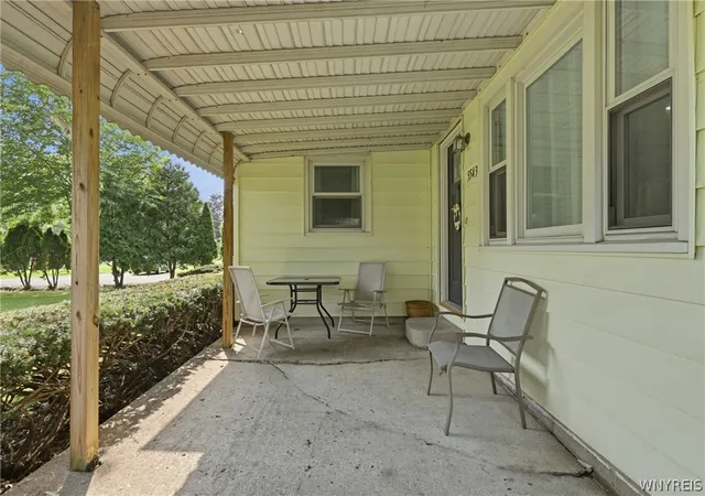 Photo 3 of Sale Pending at 5543 Mapleton Rd, Lockport, NY 14094 | MLS# B1703676 | Listing updated on 2026-08-10