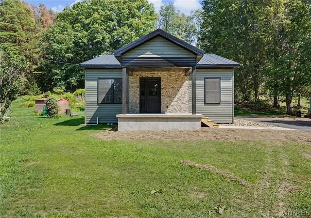 Photo 1 of Single family home for sale at 182 Mill St #1, Springville, NY 14141 | MLS# B1700937 | Listing updated on 2026-09-15