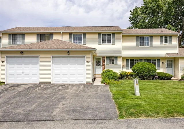 Photo 1 of Sale Pending at 31 Arbor Ct, Fairport, NY 14450 | MLS# R1702925 | Listing updated on 2026-08-17