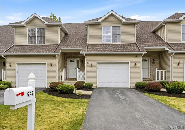 Photo 2 of Sale Pending at 947 Maryvale Dr, Buffalo, NY 14225 | MLS# B1703738 | Listing updated on 2026-08-20