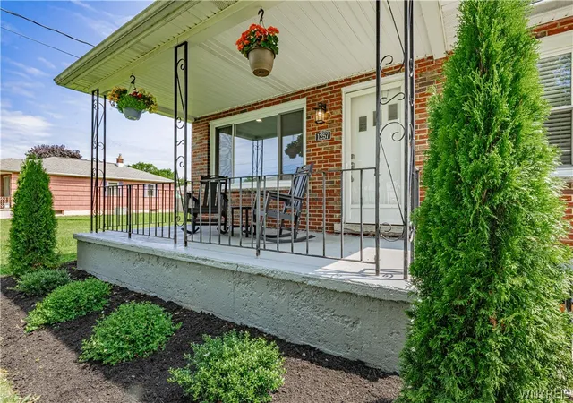 Photo 2 of Sale Pending at 1257 93rd Street, Niagara Falls, NY 14304 | MLS# B1702980 | Listing updated on 2026-08-14