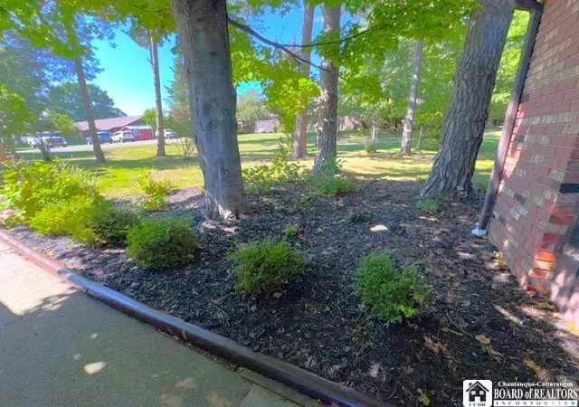 Photo 3 of Single family home for sale at 26 Susann Ct, Fredonia, NY 14063 | MLS# R1703776 | Listing updated on 2026-09-15