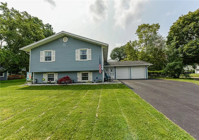 Photo 1 of Sale Pending at 66 Pinebriar Dr, Rochester, NY 14616 | MLS# R1703402 | Listing updated on 2026-08-10