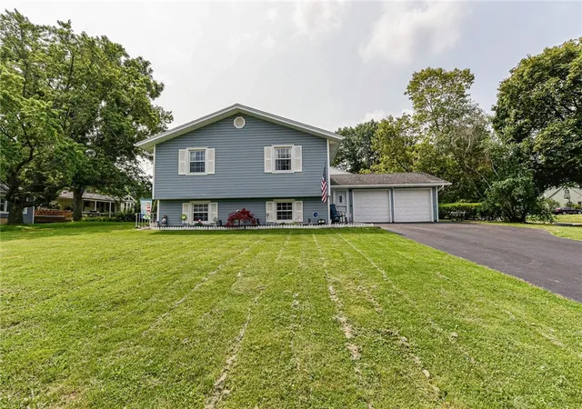 Photo 2 of Sale Pending at 66 Pinebriar Dr, Rochester, NY 14616 | MLS# R1703402 | Listing updated on 2026-08-10