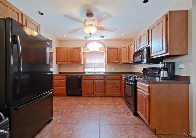Photo 4 of Single family home for sale at 104 E Linden St, Rome, NY 13440 | MLS# S1703254 | Listing updated on 2026-08-07
