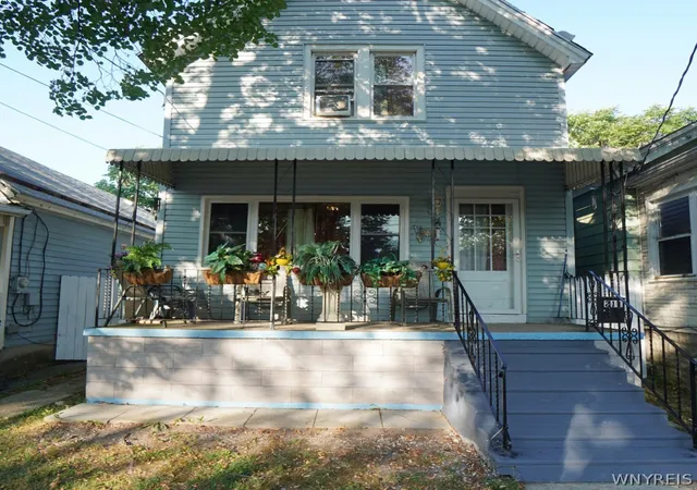 Photo 1 of Sale Pending at 211 East St, Buffalo, NY 14207 | MLS# B1703753 | Listing updated on 2026-08-30