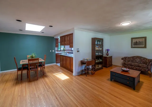 Photo 4 of Sale Pending at 128 Thorncliff Rd, Spencerport, NY 14559 | MLS# R1702830 | Listing updated on 2026-08-13