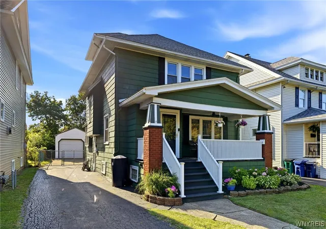 Photo 2 of Sale Pending at 754 Parkside Ave, Buffalo, NY 14216 | MLS# B1701902 | Listing updated on 2026-08-26