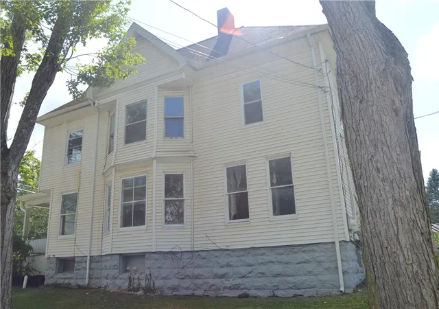 Photo 3 of Multi family home for sale at 171 173 E Genesee St, Auburn, NY 13021 | MLS# R1703094 | Listing updated on 2026-09-15